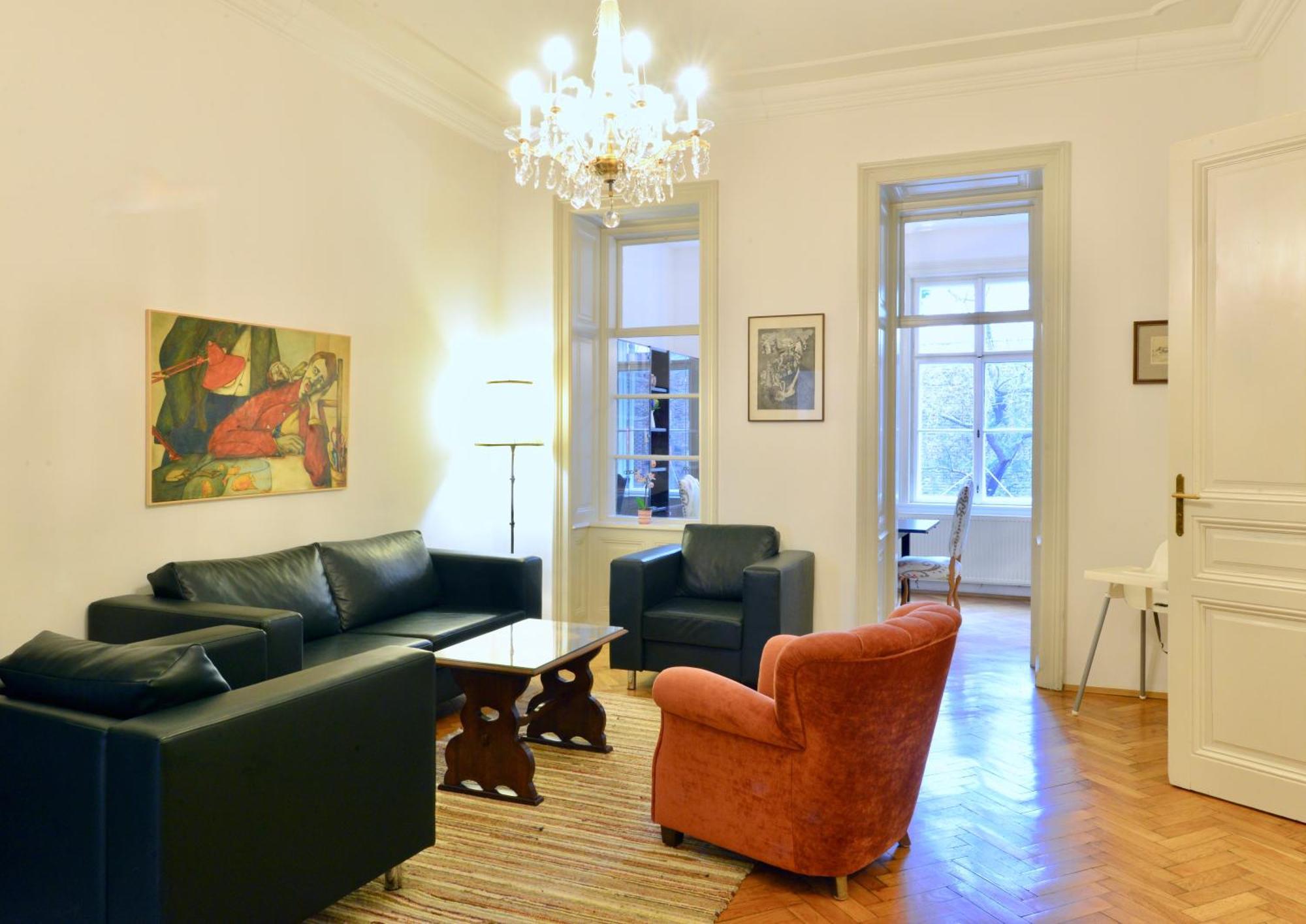 Top Flat - 1 Free Parking Space At The Metro Viena Exterior foto