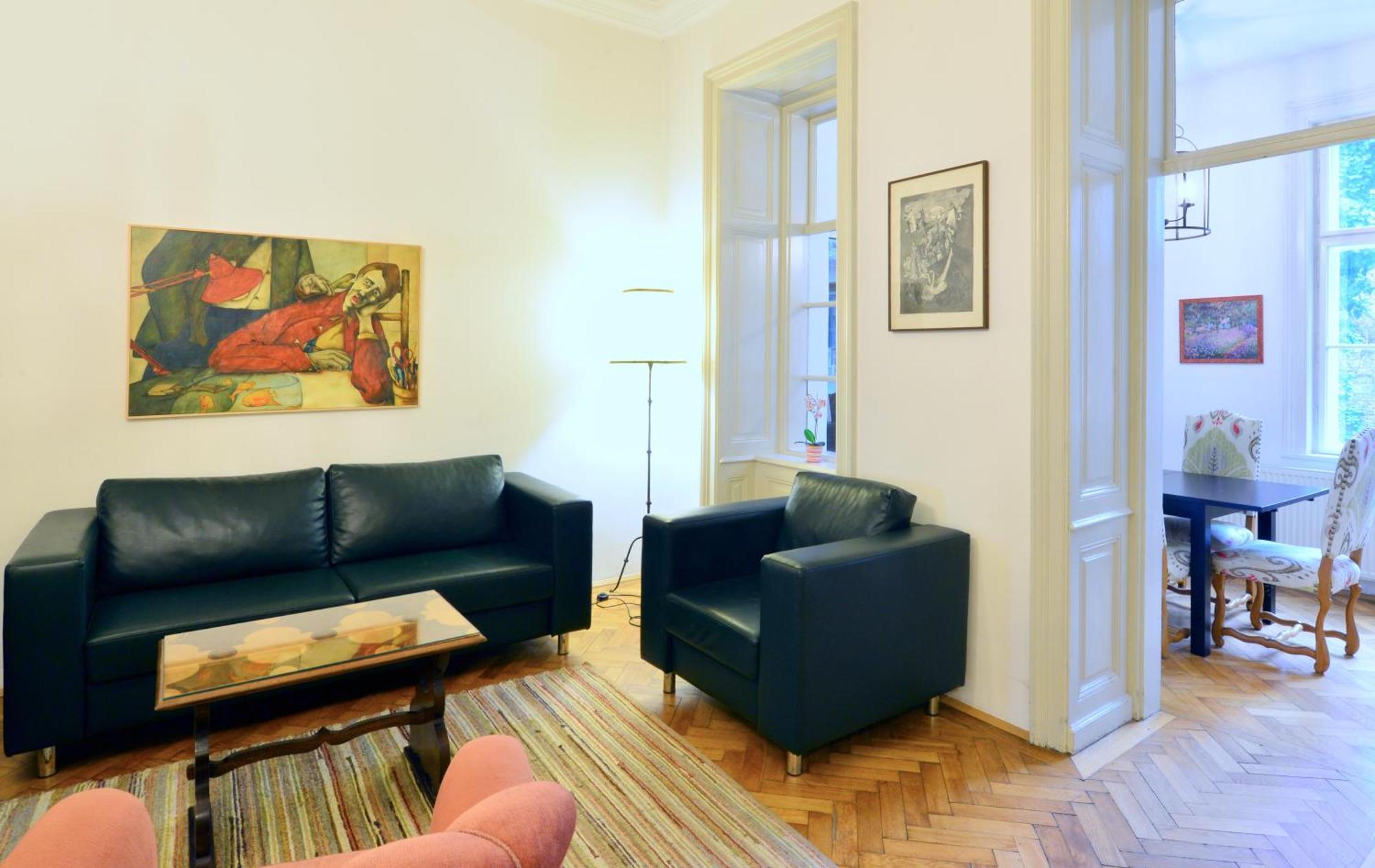 Top Flat - 1 Free Parking Space At The Metro Viena Exterior foto